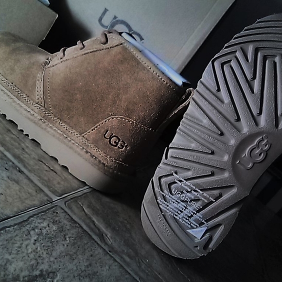 UGGs - Picture 2 of 7